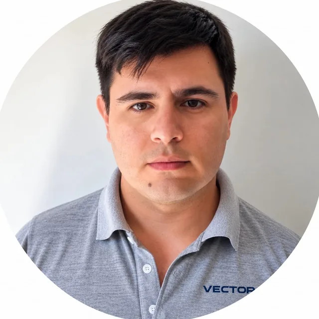 Carlos Cambilla, ingeniero mecánico y docente de VECTOR
